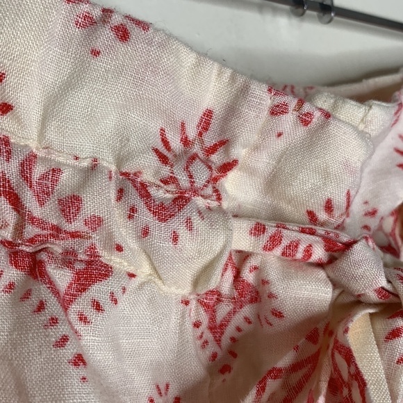 T11 Artisan Ny 100% Linen white shorts with red tribal print Aztec size Medium - Picture 4 of 16